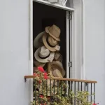 AnyConv.com__costa-guayas-guayaquil-barrio-las-penas-cultura-artesanias-sombreros-0031